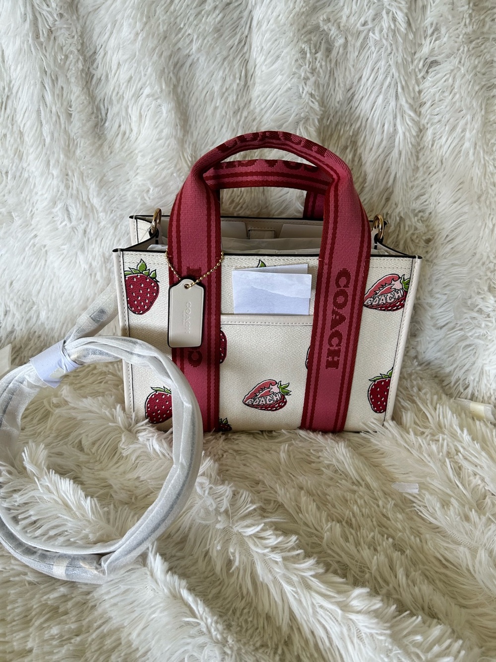 Coach Strawberry Smith toe 24 in chalk multi